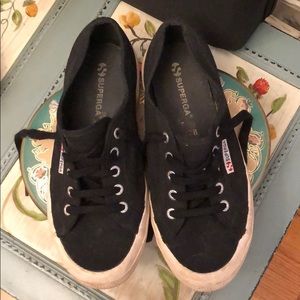 Superga Sneakers